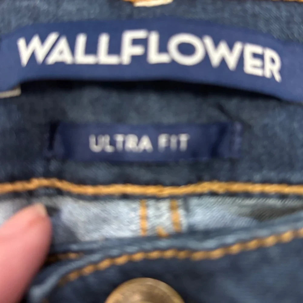 Wallflower Hayden Jeans Dark Wash‎ Denim Slim Fit Size 13 Short